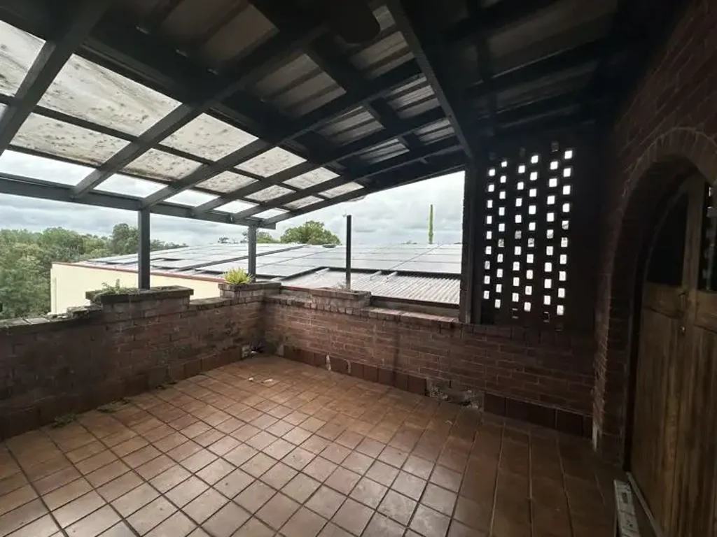 2 Bedroom + Sleepout Unit