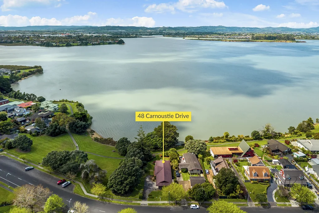 Wattle Downs 3कमरा Come Home to a Waterfront Lifestyle to Love!