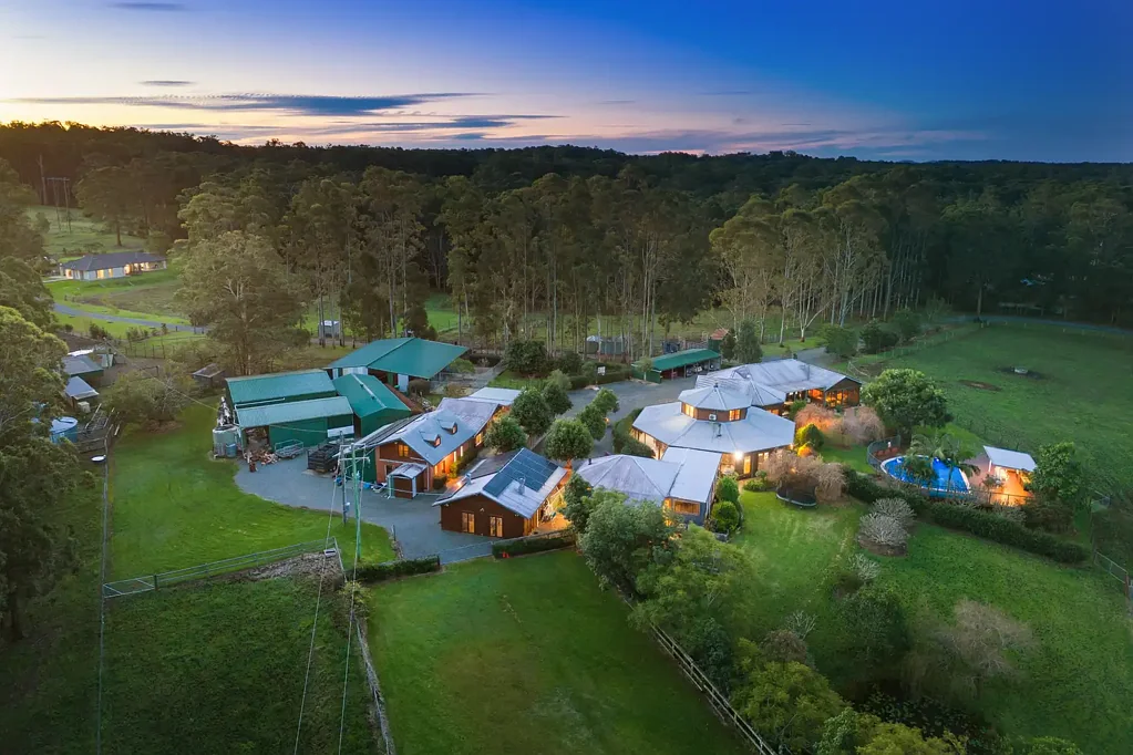 Lake Innes  "Innes View" A Landmark Estate, Serious Sellers - Offers Encouraged