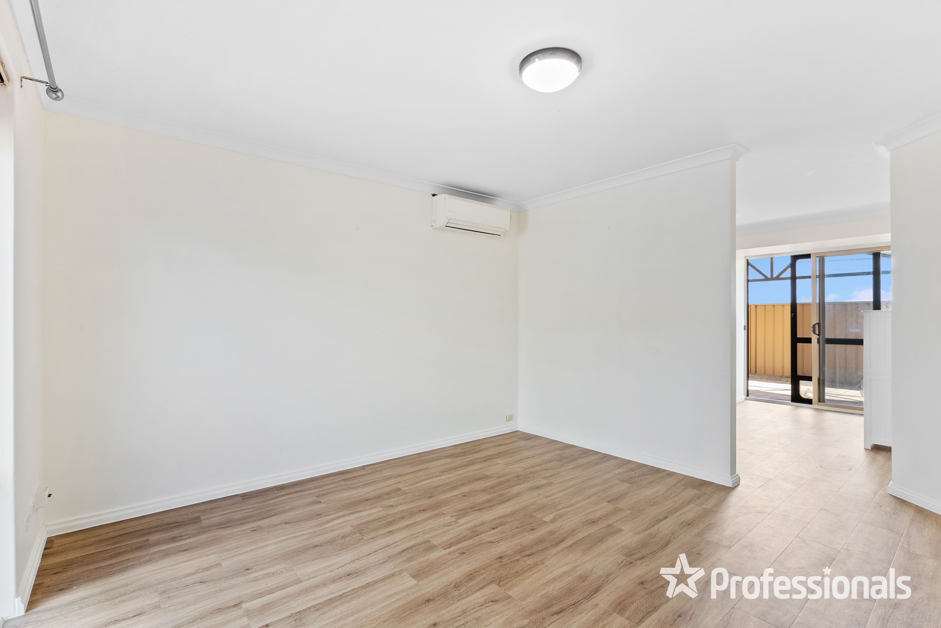 UNIT 3 41-45 AVENELL RD, BAYSWATER WA 6053, 0房, 0浴, House