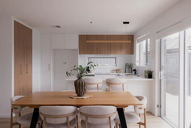 Longford 3 Slaapkamer Designed for easy accessibility, low care gardens and a flat walk to the heart of Longford