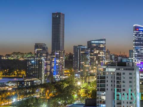 East Perth 3 Bedroom 14th Floor 3x2x2 Masterpiece.