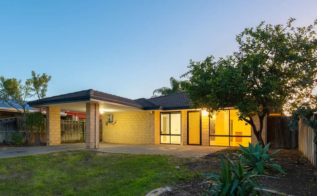Lockridge 3 Bedroom **SPECIAL TWILIGHT VIEWING - THURSDAY 14 AUGUST**  YOU'LL HAVE TO BE QUICK.  HERE'S A HIDDEN GEM.