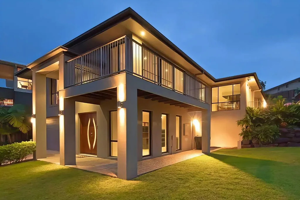 Reedy Creek 5Kwarto Spacious 5-bedroom Family Home with Picturesque Outlook surrounded by Parks and Nature Reserves