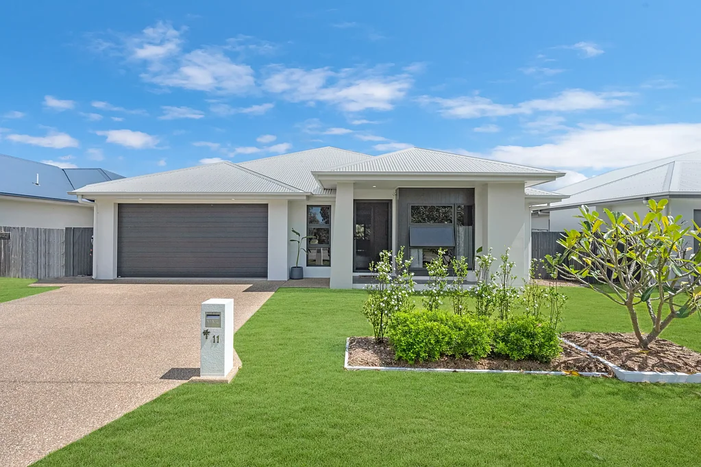 11 Sunniva Boulevard, Burdell, QLD 4818