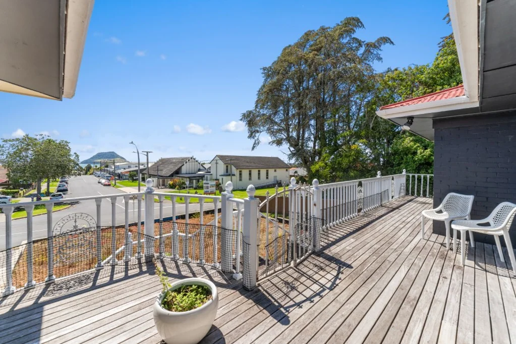 Otumoetai 3 Bedroom Amazing Opportunity with Million Dollar Views