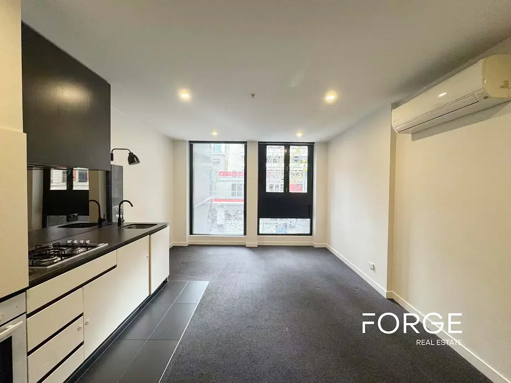 Central Located Apartment with Option to Furnish