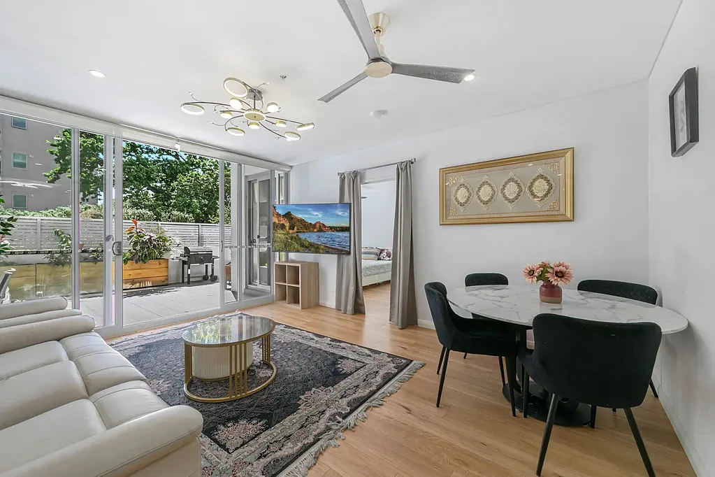 Carlingford 3غرفة نوم Modern, Light-Filled Retreat in Carlingford