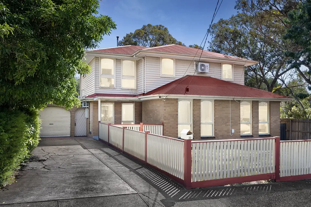 Unique Multi-Living Opportunity in a Prime Sunbury Location