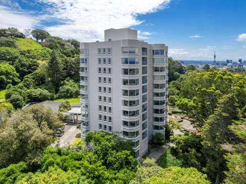 Epsom 3部屋 Heaven on the Seventh Floor