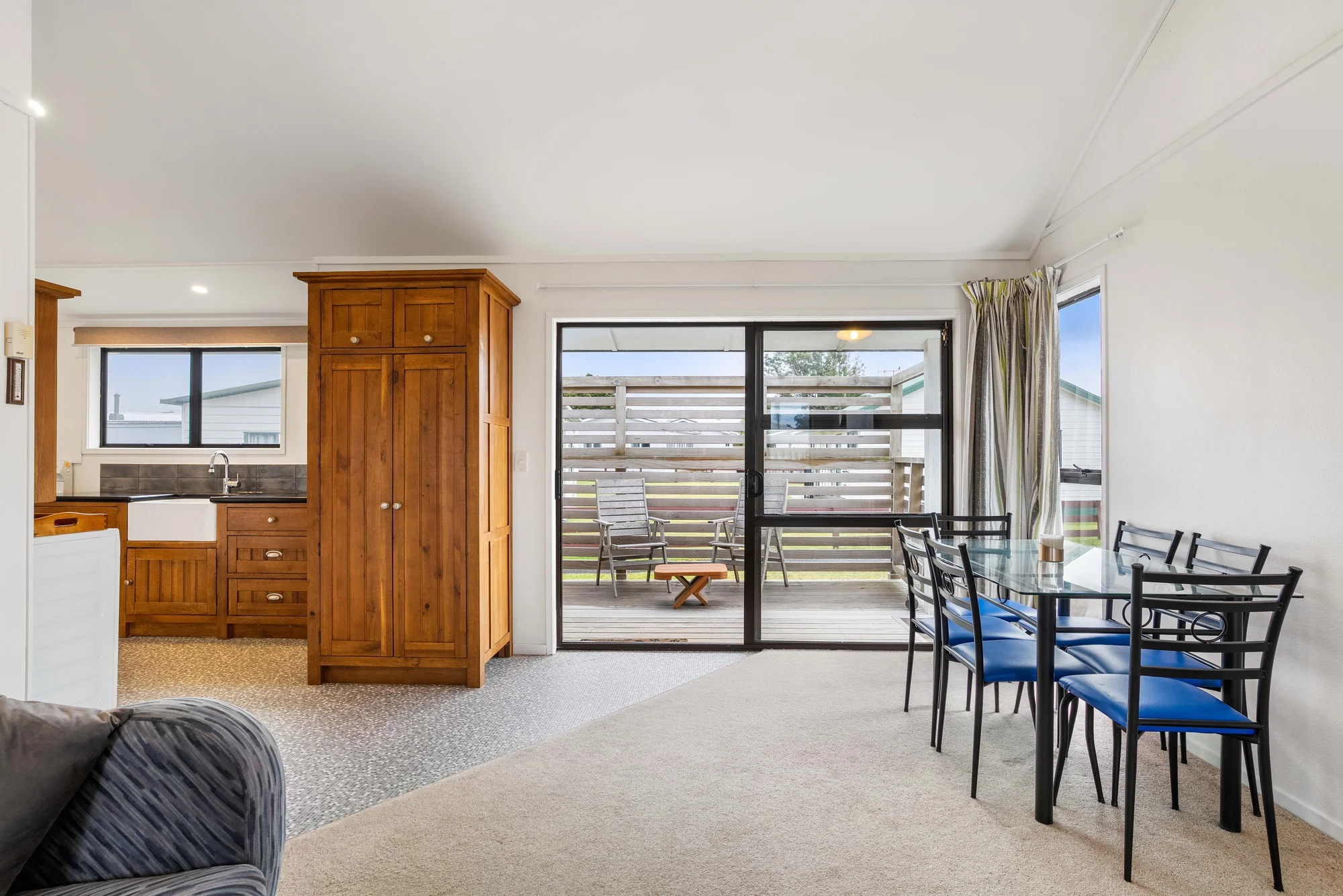 Whangamata 2房  Cul-de-Sac Comfort, Town & Beach Convenience