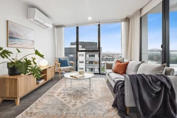 1001/335 Anketell Street, Greenway