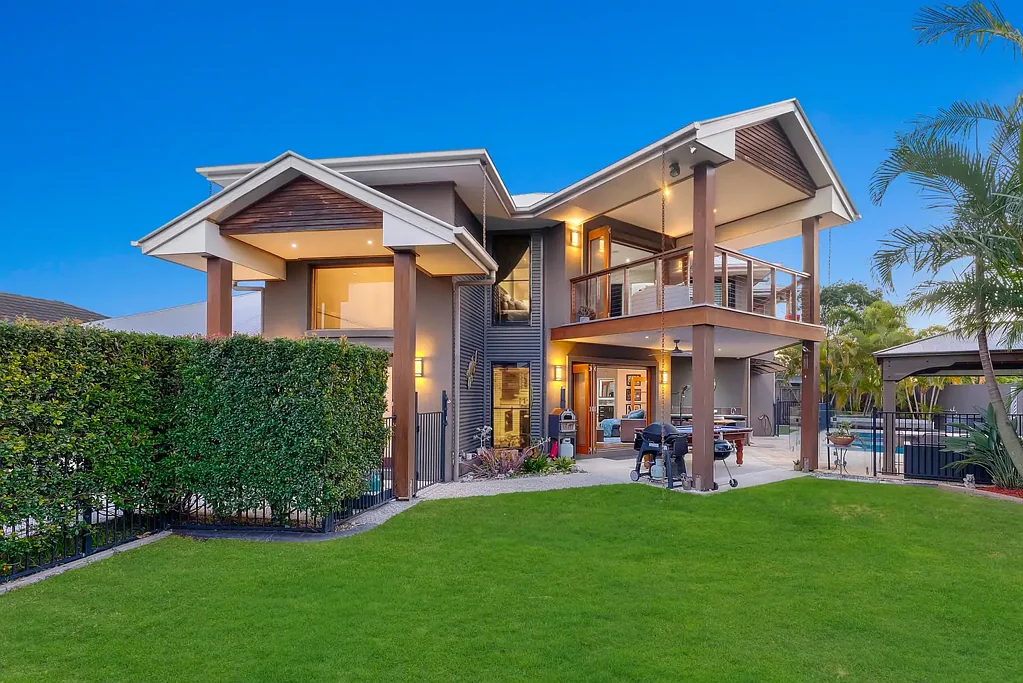 North Lakes 5Moenga An Entertainer's Dream with Space for the Whole Family!