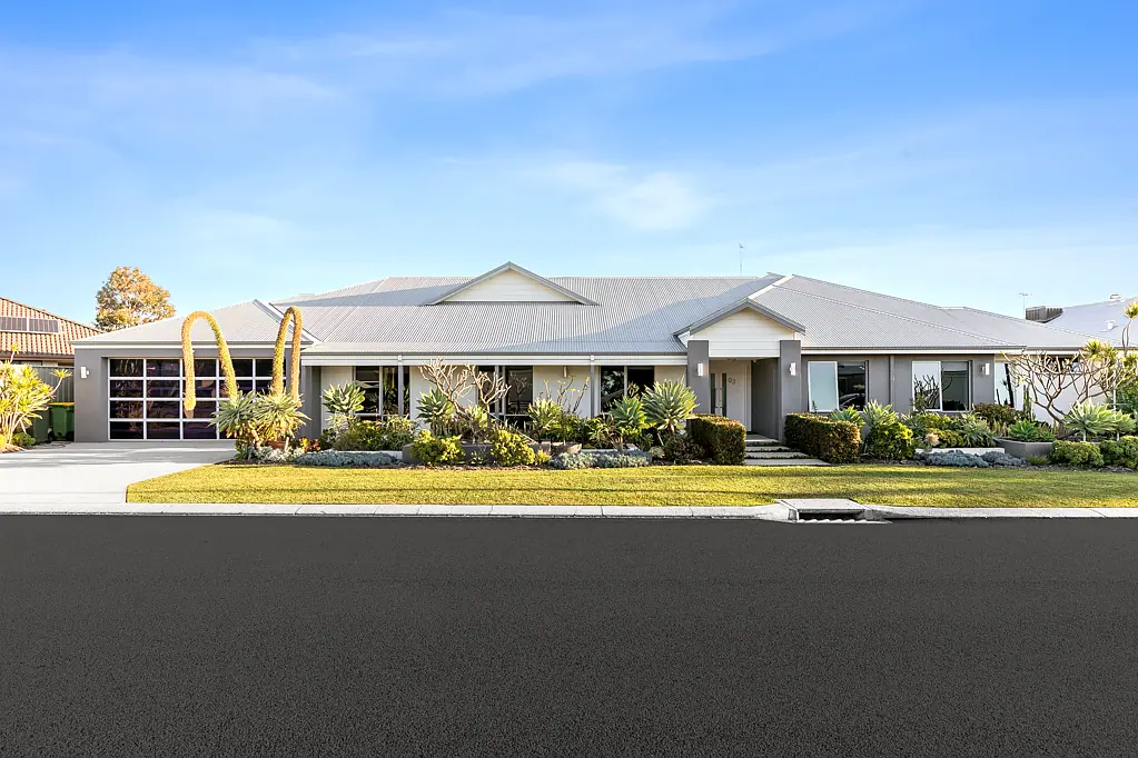3 Chertsey Way, Wellard, WA 6170