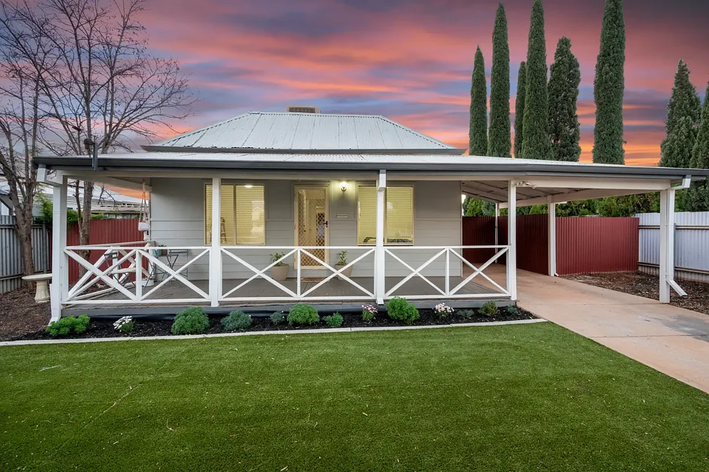 146A Hare Street, Lamington, WA 6430