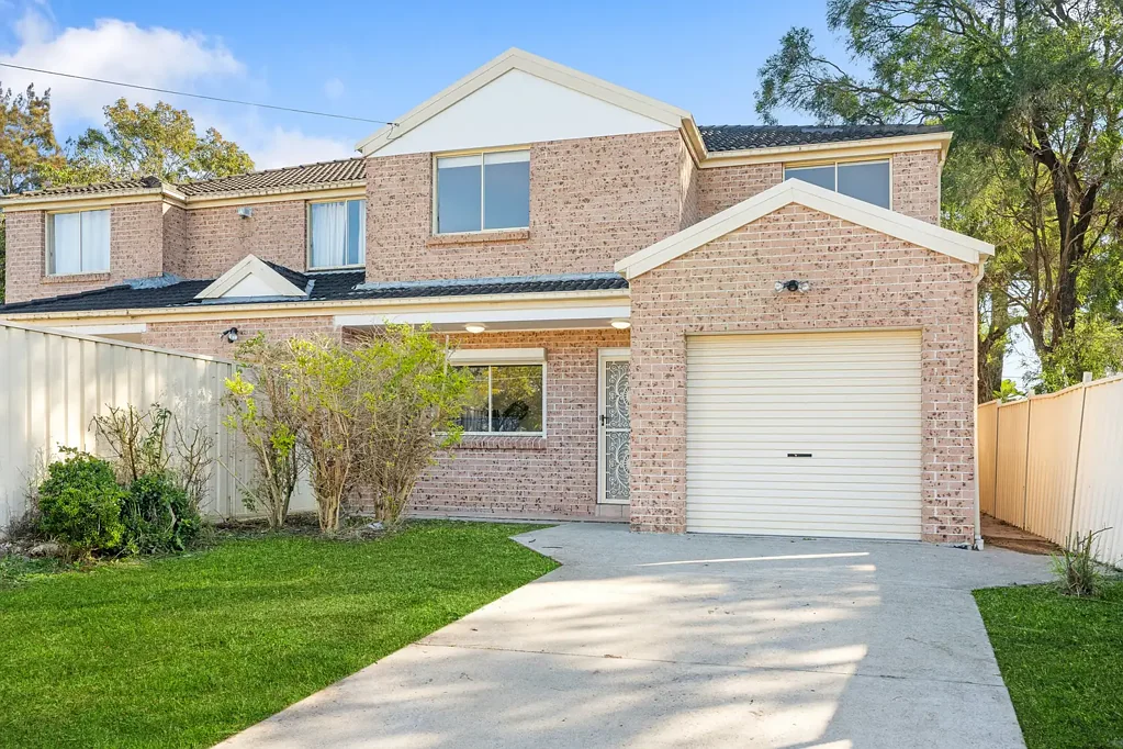4A Suva Place, Lethbridge Park, NSW 2770