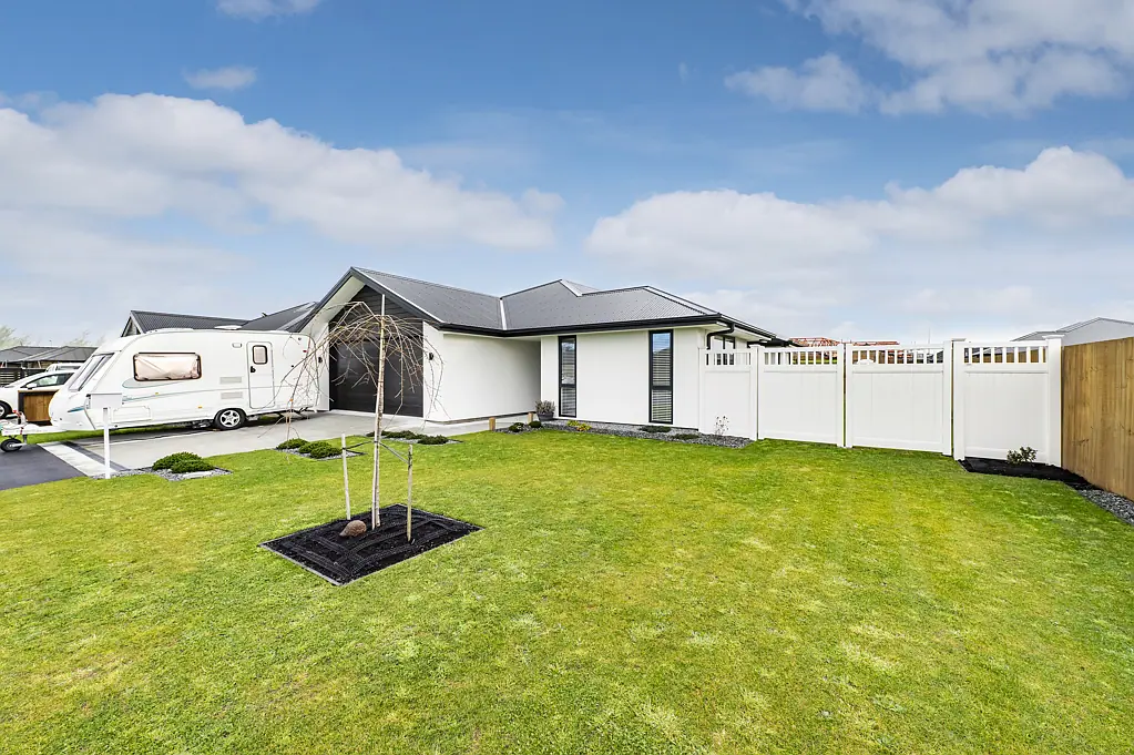 Leeston 3房  Vendors are relocating - Want a sold sticker