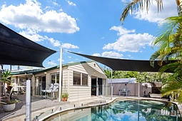 36 Ware Drive, Currumbin Waters
