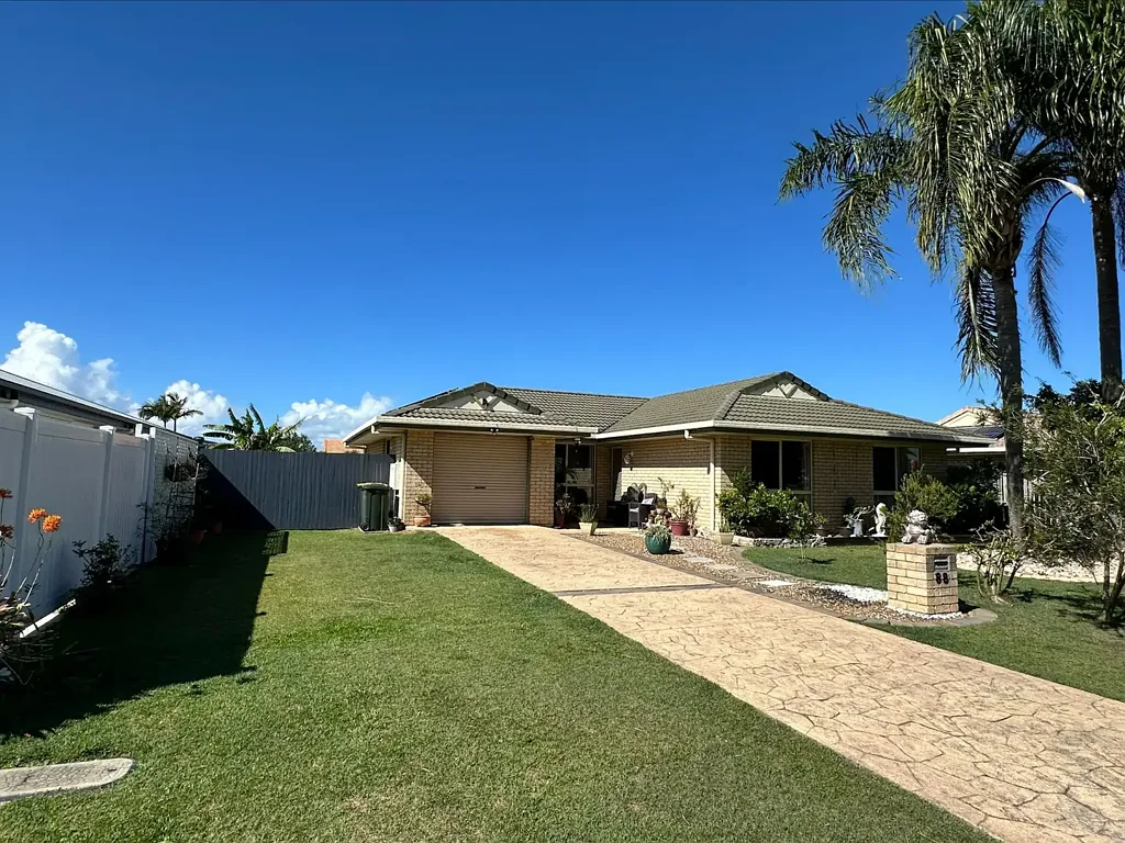 Urangan 4房  Beachside Living in Urangan - Ideal for Investors & First Home Buyers