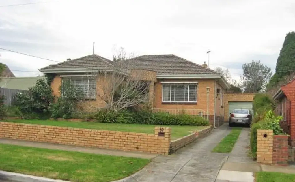 LOVELY THREE-BEDROOM HOME!!