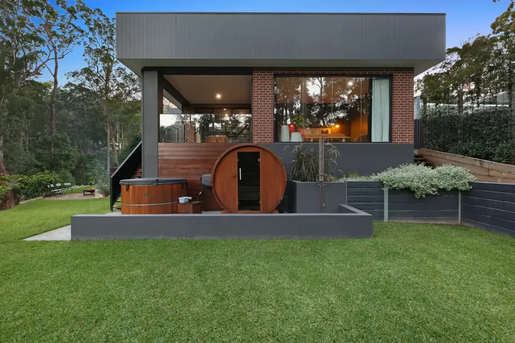 Tallebudgera 5房  Captivating, Contemporary Oasis Immersed in Bushland Tranquillity