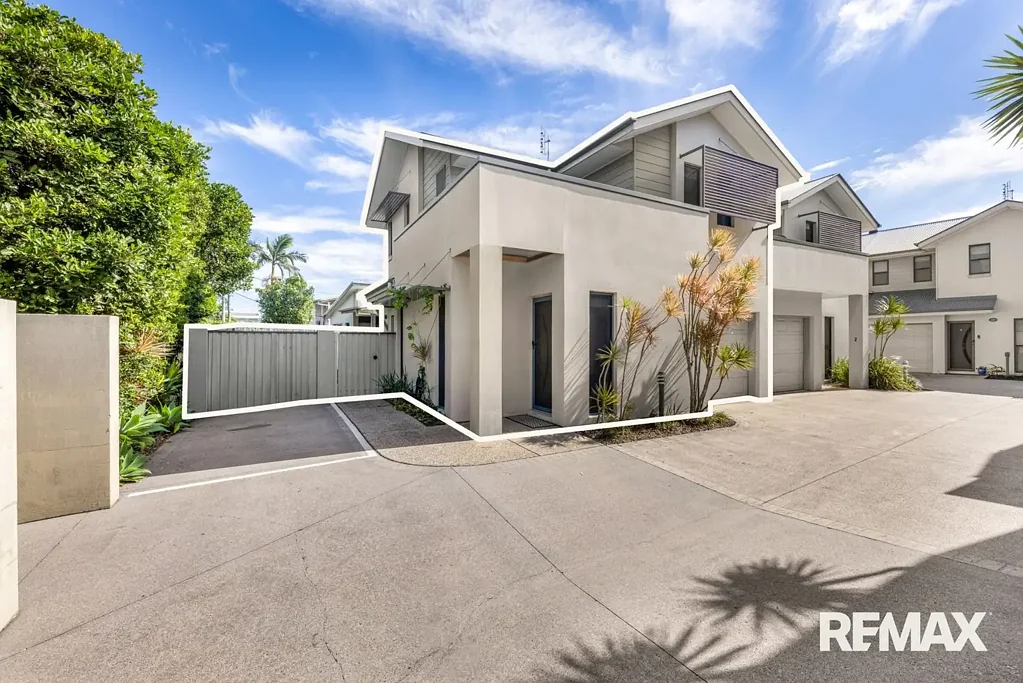 Maroochydore 3部屋 River-Side Townhouse with Courtyard Privacy & Central Maroochydore Access