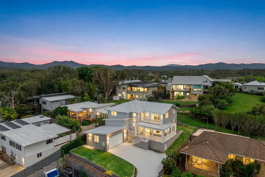 Sawtell 5Zimmer Coastal Haven in Sawtell With Ocean View