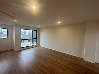 Brand New 3-Bedroom Townhouse in New Windsor – Prime Location