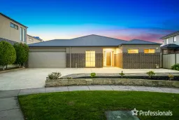 11 Speranza Place, Lynbrook