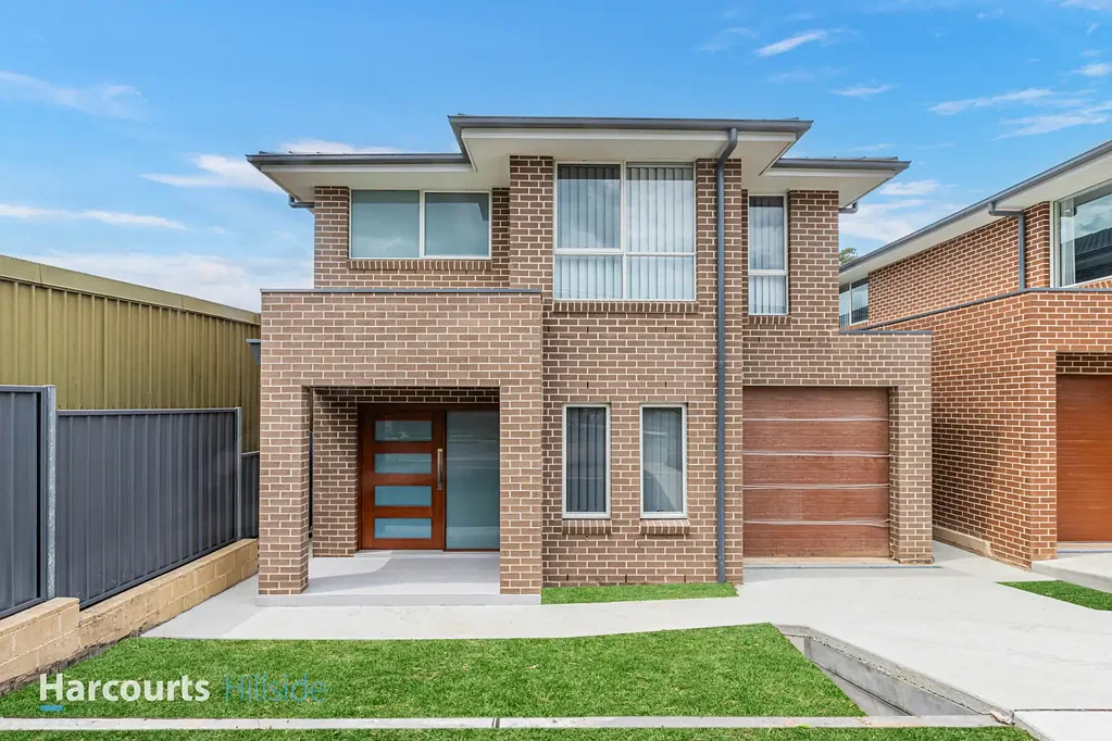 Schofields 4Habitaciones CONVENIENT LOCATION