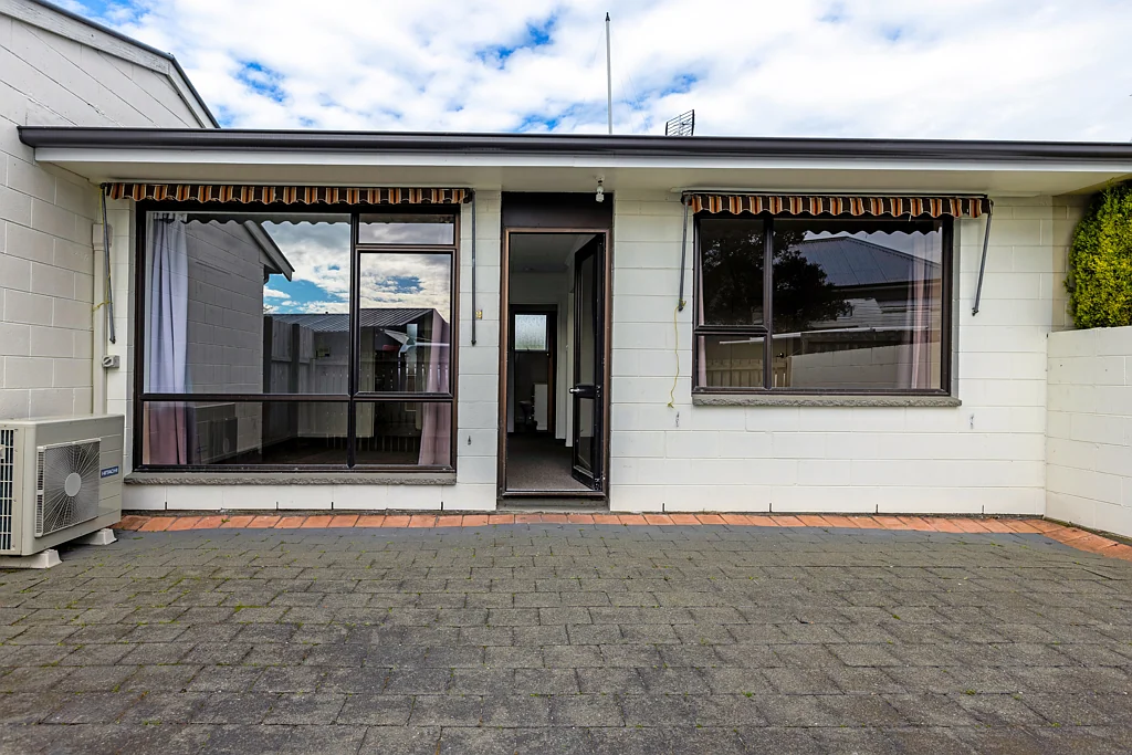 Waltham 2部屋 Solid & Secure With A Private Courtyard