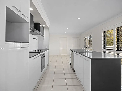 2/52 Foxtail Road, Ripley, QLD 4306, 3房, 2浴, House