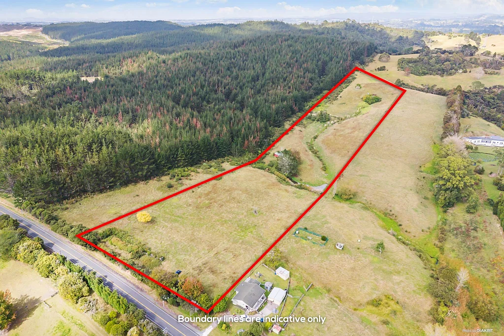 Waimauku A Rare Balance of Practicality and Natural Beauty