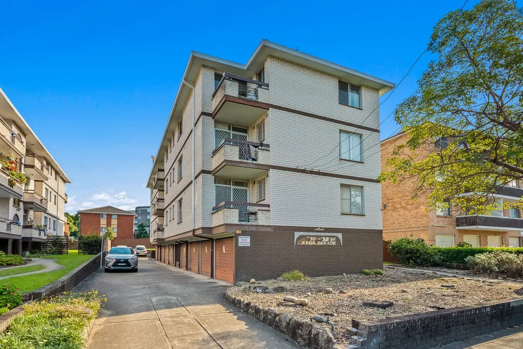 Auburn 2 Bedroom SUPER NEAT APARTMENT - PRIME AND CENTRAL LOCATION