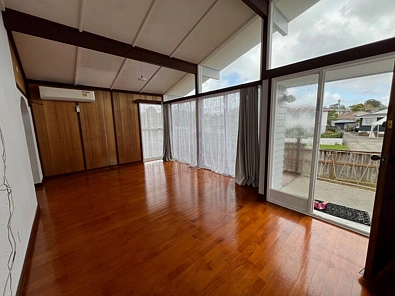 Charming 3-Bedroom Family Home in the Heart of...