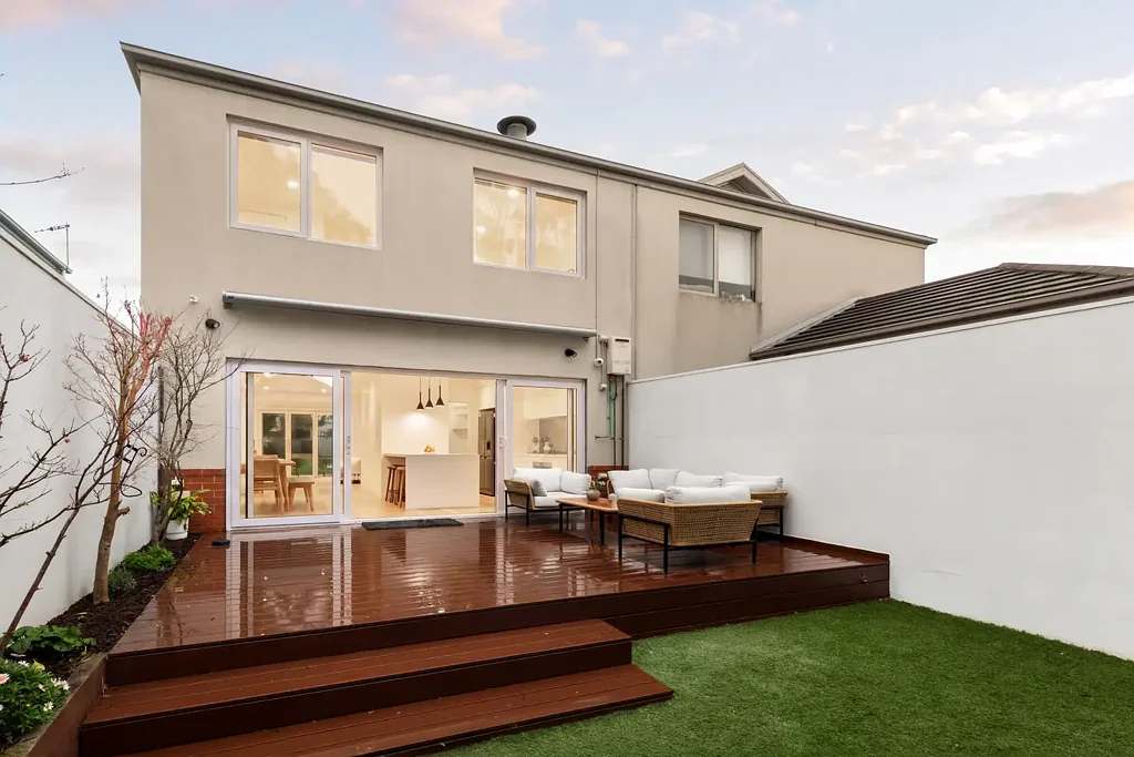 Port Melbourne 3 Slaapkamer Low-Maintenance Living by the Bay