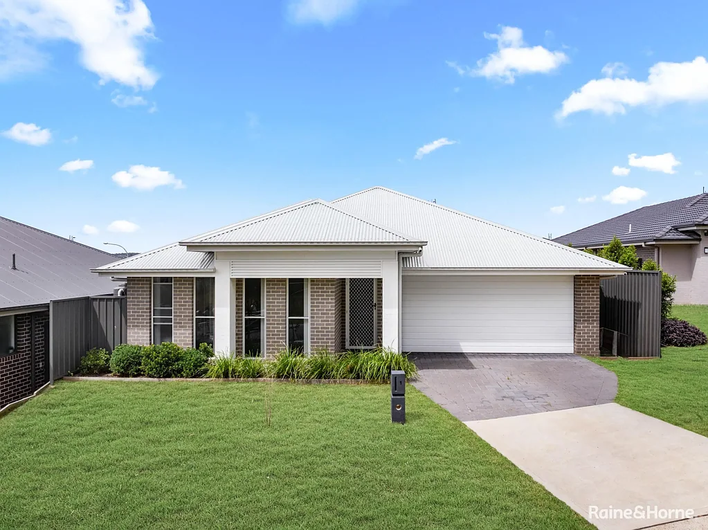 1 Cruden Circuit, Heddon Greta, NSW 2321