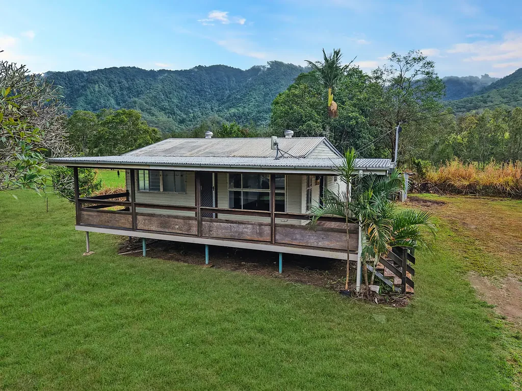Netherdale 2房  Charming Netherdale Home on a Flat 1,389m² Block