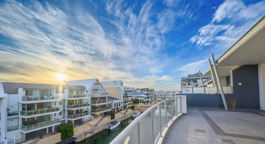 Luxury Penthouse Living with Private Boat Mooring in Mandura