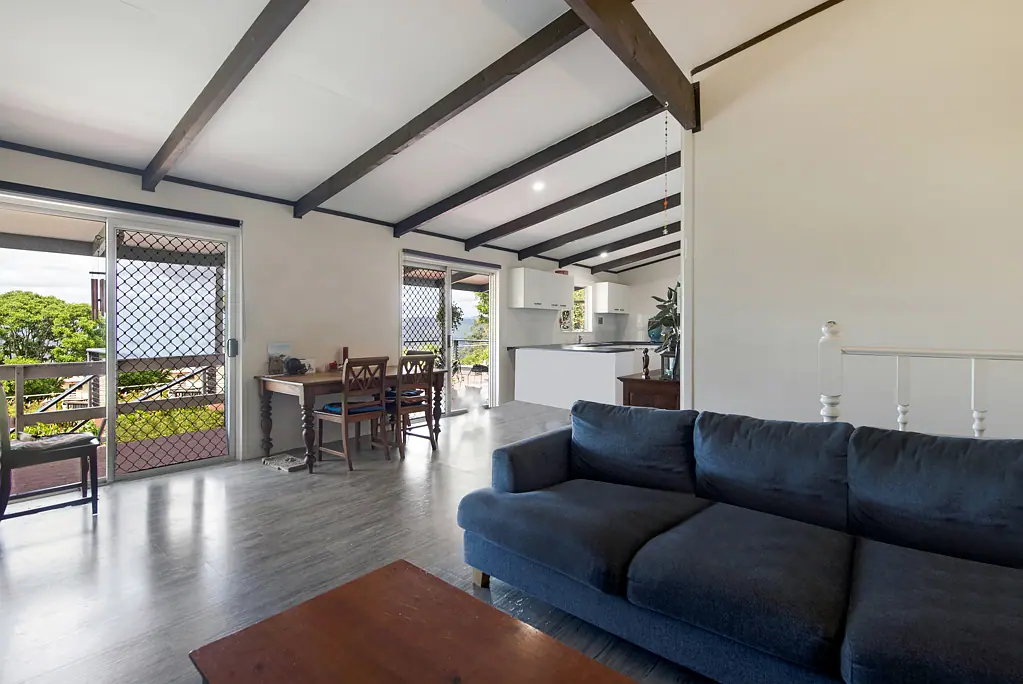 4 Ferntree Lane, Lower Beechmont, QLD 4211