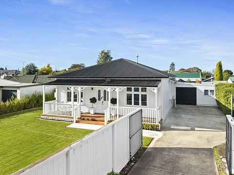 Springlands 4房  Timeless Elegance Meets Modern Living