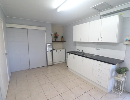 10-12 Clayton Street, Ayr, QLD 4807, 3 Kuwarto, 2 Banyo, House