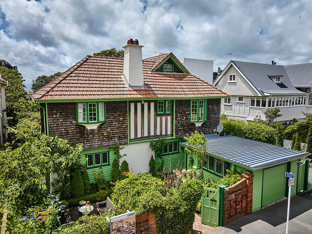 Thorndon 5ਬੈੱਡਰੂਮ Presence, Privacy, and Architectural Grace