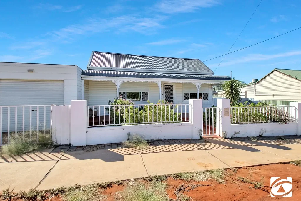 Broken Hill 3chambre CENTRAL COTTAGE WITH GREAT RENTAL RETURN