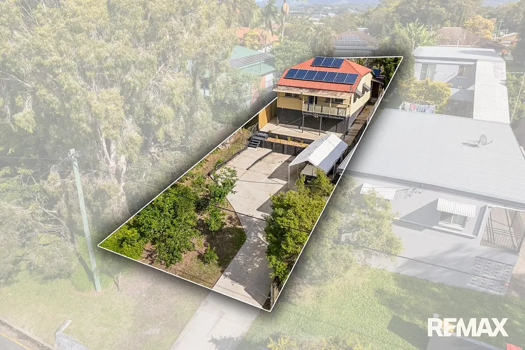 Nambour 3कमरा Charming Updated Home for Couples, First Home Buyers or Downsizers