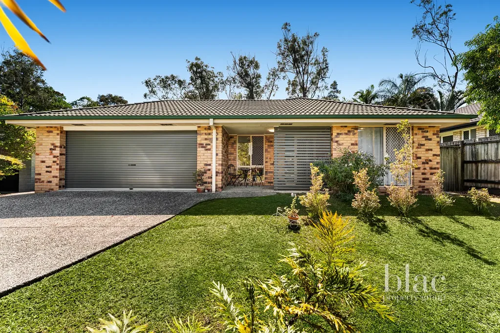 Petrie 4Kwarto Peaceful Family Living with Multiple Living Zones & Excellent Outdoor Connection