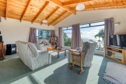 55 Seaview Rd, Cable Bay