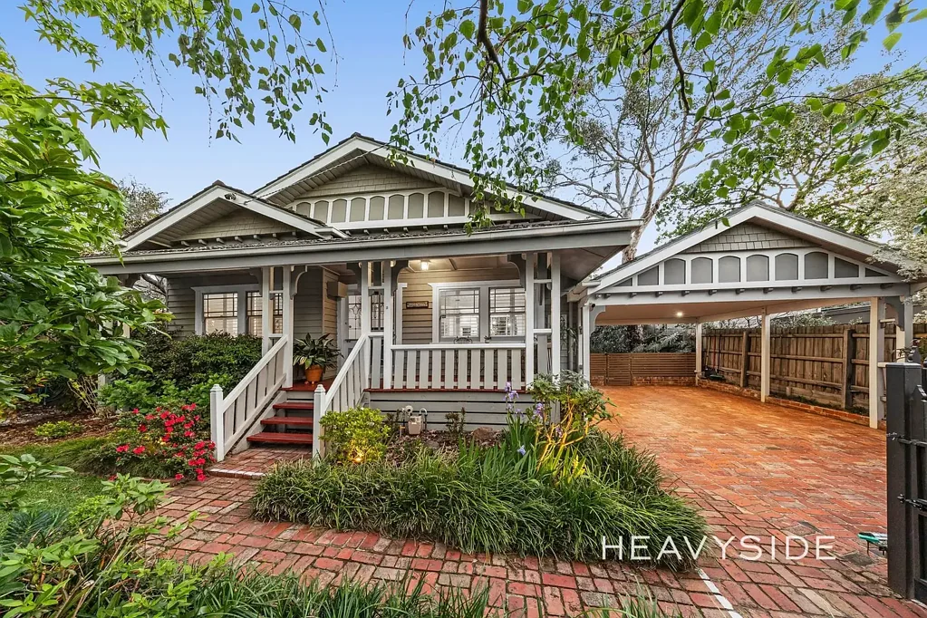 Camberwell 4ਬੈੱਡਰੂਮ 1928 Californian Bungalow - extended and ready to enjoy