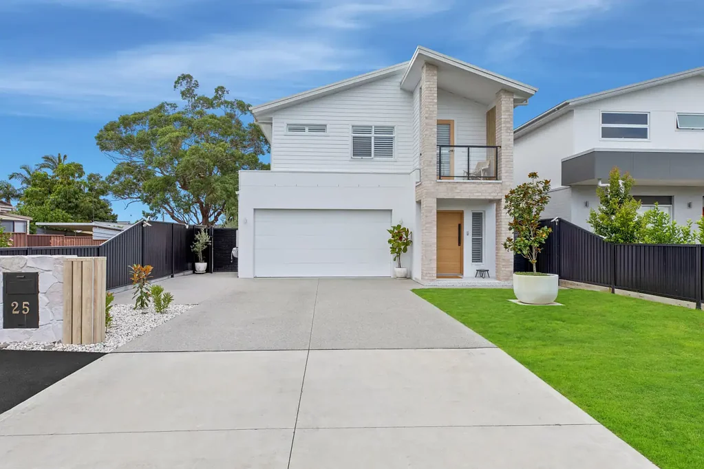 25 Nelson Street, Umina Beach, NSW 2257