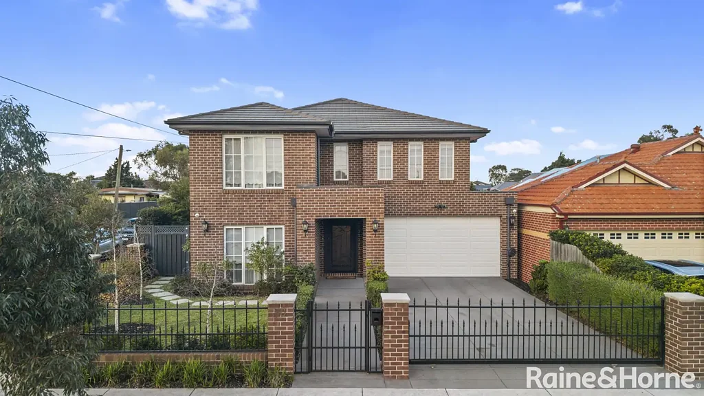 Avondale Heights 4Habitaciones Expressions of Interest Closing Friday 14th August at 5:00pm Unless Sold Prior